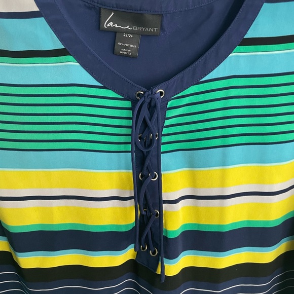 Lane Bryant top super lightweight size 22/24 gently used. - Picture 2 of 7